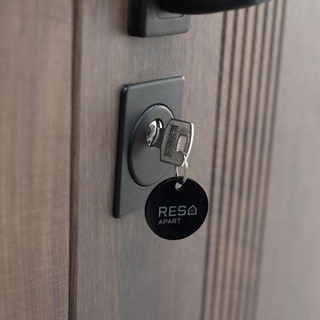 Resa Apart - Нові Smart-Квартири Біля Річки Uzhhorod Luaran gambar