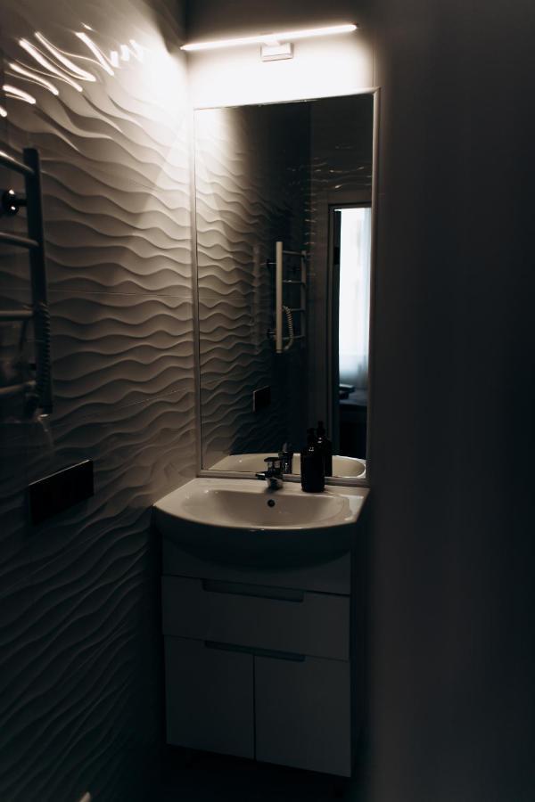 Resa Apart - Нові Smart-Квартири Біля Річки Uzhhorod Luaran gambar