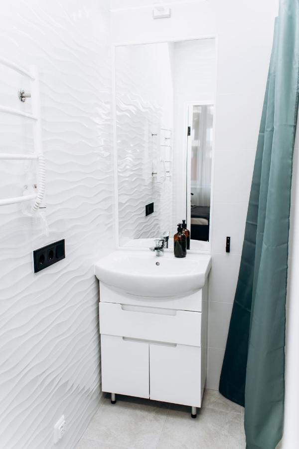 Resa Apart - Нові Smart-Квартири Біля Річки Uzhhorod Luaran gambar